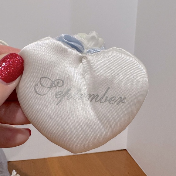 Precious Moments birthday angel doll on stand vintage - Picture 5 of 10